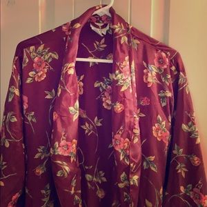 Silk flowered Robe